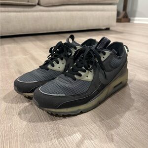 Nike and air max 90 terrascape black lime ice